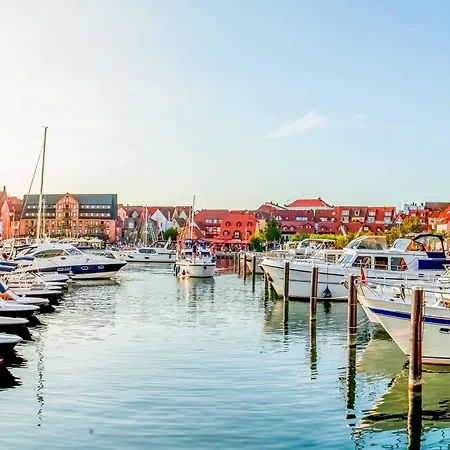 Lilie Mit Balkon In Einer Geschmackvoll Sanierten Backsteinmuehle Apartamento