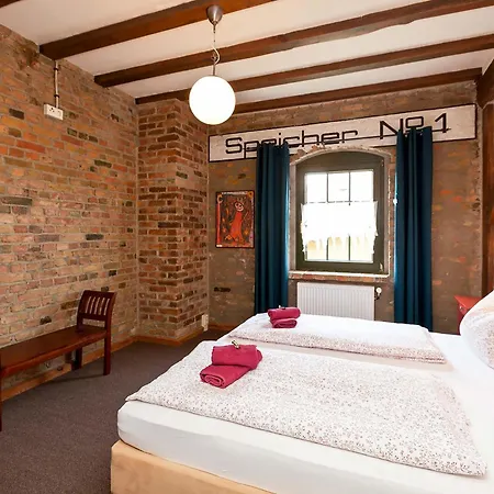 Apartament Lilie Mit Balkon In Einer Geschmackvoll Sanierten Backsteinmuehle