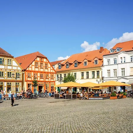 Lilie Mit Balkon In Einer Geschmackvoll Sanierten Backsteinmuehle