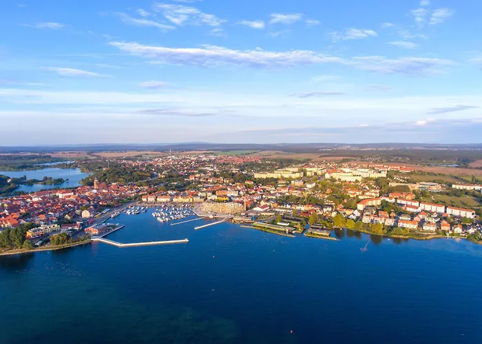 Lilie Mit Balkon In Einer Geschmackvoll Sanierten Backsteinmuehle Waren (Mueritz)