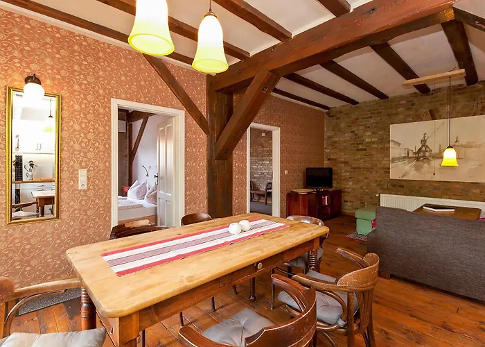 Lilie Mit Balkon In Einer Geschmackvoll Sanierten Backsteinmuehle Apartamento